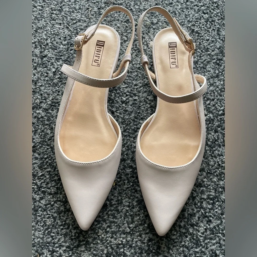 Pointed Toe Cream Slingback Flat - Picture 6 of 11